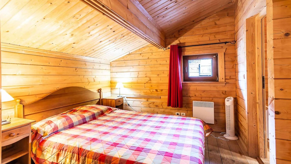 Chalet in Morillon With Heated Pool