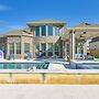 Games, Films & Outdoor Fun: Luxe Home in La Marque