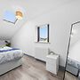 2 Bedroom Luxury Apartment Near Leeds City Centre