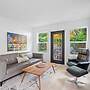 Newly Renovated 2BR Kits Home Prime Location