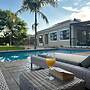 Stunning 2 bed With Pool - 2275