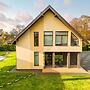Luxurious Amber Villa With Private Pool and Garden Views