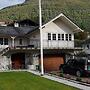 Aarnes House Stryn