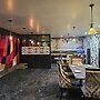 Hotel MK Vivanta