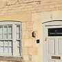 Stylish 2-bed House in Stamford Town Centre