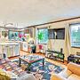 4 Mi to Sandy River Access: Studio w/ Mtn Views!