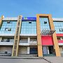 Fabhotel Raj Villa