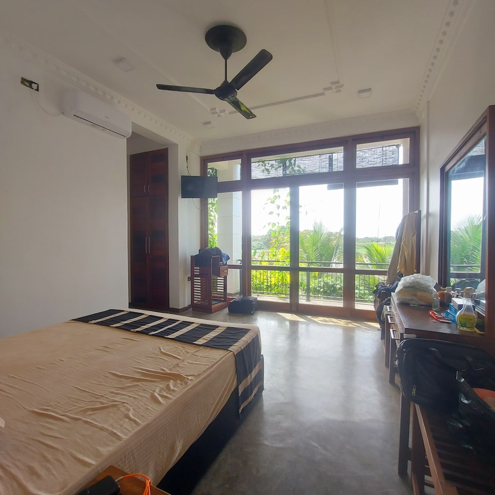 DREAM PARADISE WATER FRONT VILLA