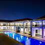 Platinum Lodge