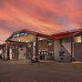 HOTEL FUZION INN & SUITES