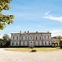 18th Century Ch Teau With Stunning Pool Gardens