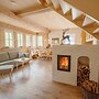 Chalet Near Lake Grundlsee & Ski Lift