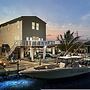 Mermaid Manor Waterfront Haven w Hot Tub Dock