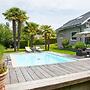 Villa au Bord du lac Avec Piscine Privee et Acces Direct au lac