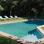 Villa in an Idyllic and Relaxing Setting Near Orange