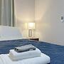 Cozy Downtown Escape With Full Kitchen 32A