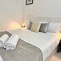 Cinco Torres Suites