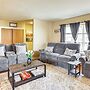 3 Mi to Berkshire Mall: Suburban Stay w/ Yard!