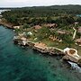 Casa Verde Cliff Resort and Spa