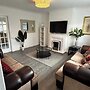 Cosy 3-bed Retreat - Garden, Parking & Bbq