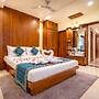 Hotel Thakur Galaxy, Sadar Market