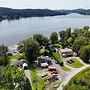Waterfront Cottage w Swim Spa BBQ Close to Skiing