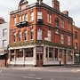 The Old Farmhouse Pub & Rooms