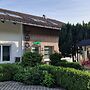 Suit & Frühstück zum Latschen