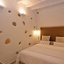 Mint Villa by Checkin