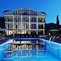 GRAPE HOTEL