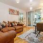 Smethwick - House - Sleeps 8 - Parking