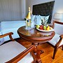 Sanchz Aqua Lounge Hotel by Chat Noir