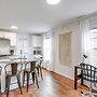 Walkable Dtwn Townhome Near Campus & Palmer Square