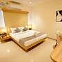 Hotel Naveena Grand