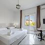 Peaceful Studio With Views Golem