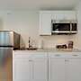 3 Mi to Onset Beach & Village! Pet-friendly Apt