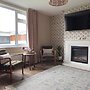 House Sleeps 10-garden-parking-nearbarryisland