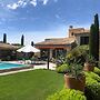La Villa de Robion in Robion