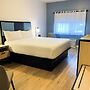 SKKY Hotel