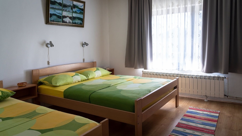 Green Area Apartments Kremžar