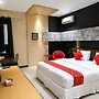 QUEEN CITY HOTEL