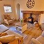 Cottage in Hemingby With Countryside Views