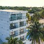 Wings by Hawks Hotels Kamadhoo Baa Atoll