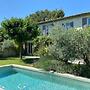Charming Villa With AC in Alpilles
