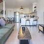 Kozyguru | Balmain | Townhouse bridge view or Charming Comfy Studio
