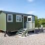 Cabin for 2 With Walks, Wifi, bat and Restaurant