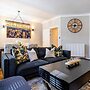 Luxury 3-bedroom Flat in Northwood