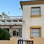 Modern Escape, Shared Pool, Private Terrace