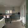 Seaside Retreat-2 Bed-sleeps 4-parking-pets