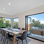 Metawise Luxe 6 Bed Ocean View Family Home in Seaforth
